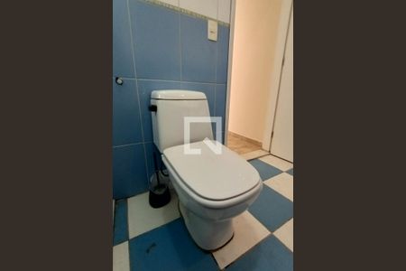 Casa à venda com 300m², 3 quartos e 3 vagasBanheiro da Suíte 2