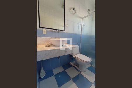 Casa à venda com 300m², 3 quartos e 3 vagasBanheiro da Suíte 3