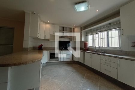 Casa à venda com 300m², 3 quartos e 3 vagasCozinha