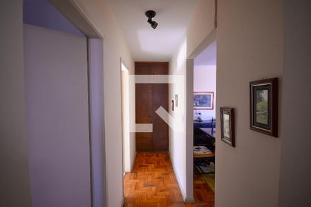 Apartamento à venda com 74m², 2 quartos e 1 vagaCorredor