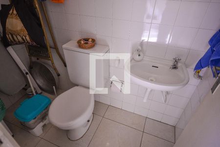 Apartamento à venda com 74m², 2 quartos e 1 vagaBanheiro de Serviço