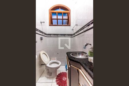 Casa à venda com 180m², 3 quartos e 3 vagas Casa à venda com 180m², 3 quartos e 3 vagasBanheiro do Quarto 3