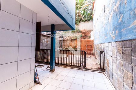 Casa à venda com 180m², 3 quartos e 3 vagas Casa à venda com 180m², 3 quartos e 3 vagasÁrea Externa