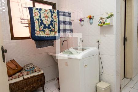 Apartamento à venda com 205m², 4 quartos e 3 vagas Apartamento à venda com 205m², 4 quartos e 3 vagasÁrea de Serviço