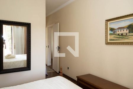 Apartamento à venda com 205m², 4 quartos e 3 vagas Apartamento à venda com 205m², 4 quartos e 3 vagasQuarto 4