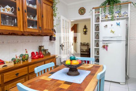 Apartamento à venda com 205m², 4 quartos e 3 vagas Apartamento à venda com 205m², 4 quartos e 3 vagasCozinha