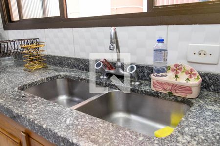 Apartamento à venda com 205m², 4 quartos e 3 vagas Apartamento à venda com 205m², 4 quartos e 3 vagasCozinha