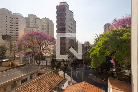 Apartamento à venda com 205m², 4 quartos e 3 vagas Apartamento à venda com 205m², 4 quartos e 3 vagasQuarto 1
