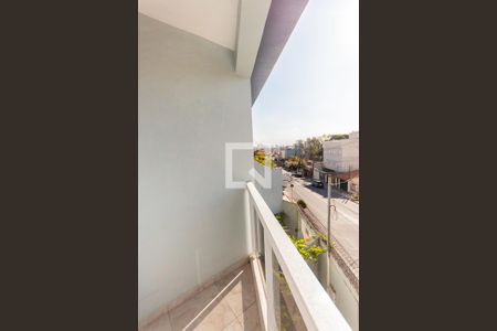 Casa à venda com 240m², 3 quartos e 8 vagas Casa à venda com 240m², 3 quartos e 8 vagasVaranda do Quarto 1