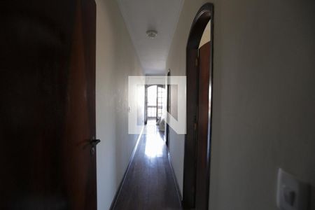 Casa à venda com 450m², 5 quartos e 4 vagasCorredor