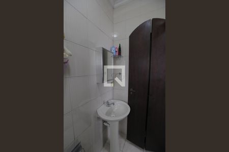 Casa à venda com 450m², 5 quartos e 4 vagasBanheiro de Serviço