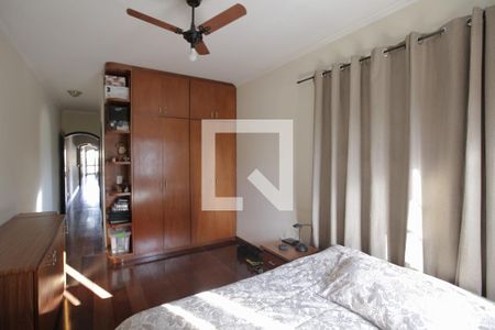 Casa à venda com 450m², 5 quartos e 4 vagasSuíte 3