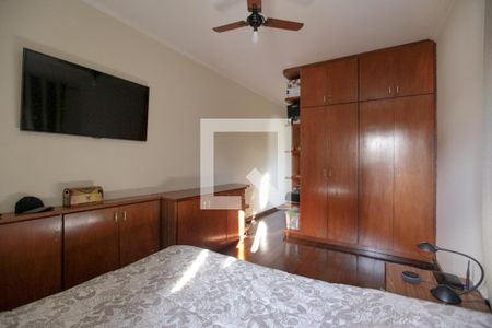 Casa à venda com 450m², 5 quartos e 4 vagasSuíte 3