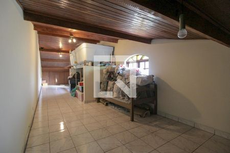 Casa à venda com 450m², 5 quartos e 4 vagasSotão