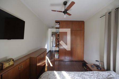 Casa à venda com 450m², 5 quartos e 4 vagasSuíte 3