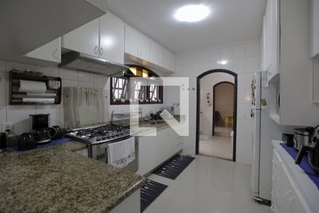 Casa à venda com 450m², 5 quartos e 4 vagasCozinha