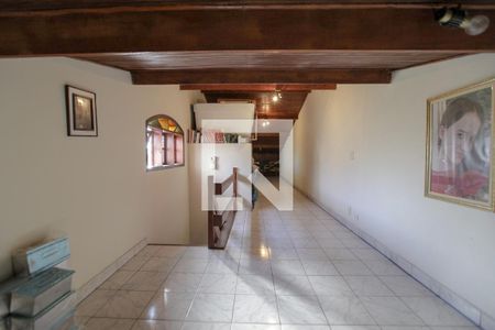 Casa à venda com 450m², 5 quartos e 4 vagasSotão