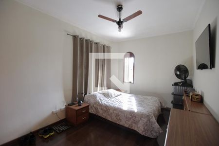 Casa à venda com 450m², 5 quartos e 4 vagasSuíte 3