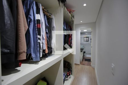 Casa à venda com 450m², 5 quartos e 4 vagasCloset da Suíte 4
