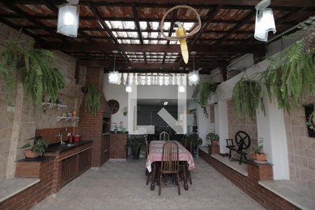 Casa à venda com 450m², 5 quartos e 4 vagasChurrasqueira