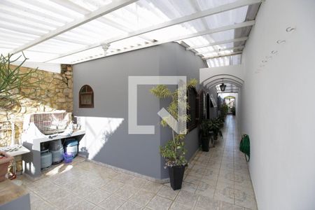 Casa à venda com 450m², 5 quartos e 4 vagasQuintal