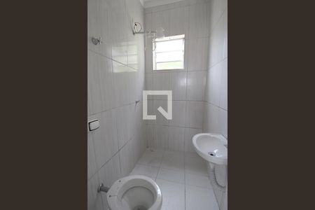 Banheiro de kitnet/studio para alugar com 1 quarto, 27m² em Jardim Gonçalves, Sorocaba