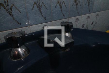 Casa à venda com 185m², 3 quartos e 2 vagasBanheiro - Torneira