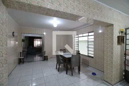 Casa à venda com 185m², 3 quartos e 2 vagasCozinha