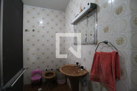 Casa à venda com 185m², 3 quartos e 2 vagasBanheiro da Suíte 2