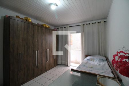 Casa à venda com 185m², 3 quartos e 2 vagasQuarto 2 - Suíte