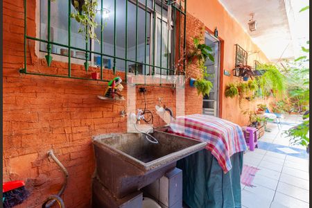 Casa à venda com 135m², 2 quartos e 2 vagas Casa à venda com 135m², 2 quartos e 2 vagasLavanderia