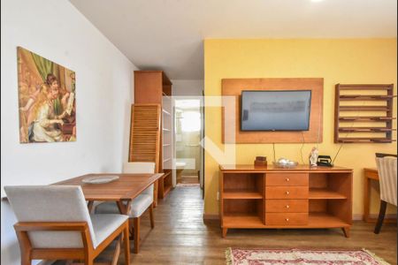 Sala de apartamento à venda com 1 quarto, 45m² em Campo Belo, São Paulo