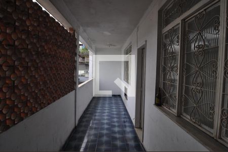 Casa de condomínio à venda com 150m², 4 quartos e 1 vagaVaranda da Traseira