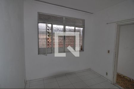 Casa de condomínio à venda com 150m², 4 quartos e 1 vagaQuarto 5