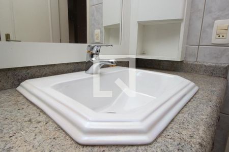 Apartamento à venda com 79m², 2 quartos e 2 vagasBanheiro Social