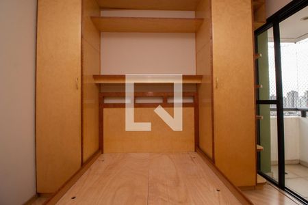 Apartamento à venda com 79m², 2 quartos e 2 vagasSuíte