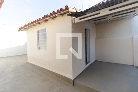 Casa à venda com 171m², 2 quartos e 1 vaga Casa à venda com 171m², 2 quartos e 1 vagaQuintal