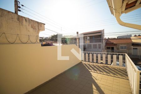 Casa à venda com 171m², 2 quartos e 1 vaga Casa à venda com 171m², 2 quartos e 1 vagaSacada