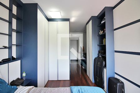 Apartamento à venda com 392m², 5 quartos e 4 vagasQuarto 4 - Suíte