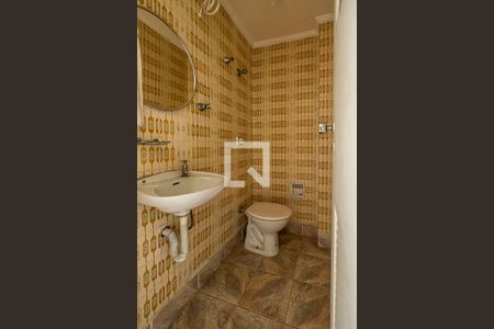 Apartamento à venda com 122m², 3 quartos e 2 vagas Apartamento à venda com 122m², 3 quartos e 2 vagasÁrea de Serviço - Banheiro