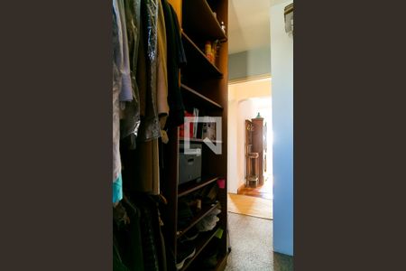 Apartamento à venda com 140m², 3 quartos e 1 vagaCloset