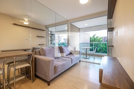 Sala/Cozinha de apartamento à venda com 1 quarto, 37m² em Vila Madalena, São Paulo