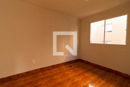 Sala de apartamento para alugar com 2 quartos, 48m² em Cerâmica, Nova Iguaçu