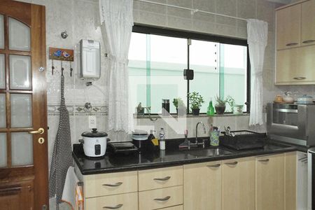 Casa à venda com 162m², 3 quartos e 4 vagas Casa à venda com 162m², 3 quartos e 4 vagasCozinha