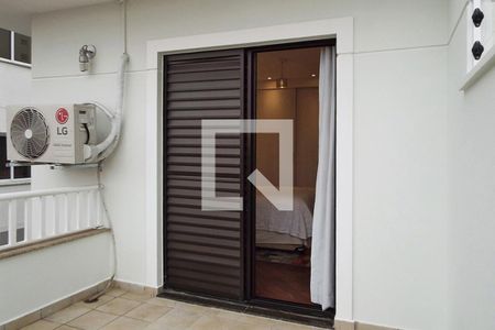 Casa à venda com 162m², 3 quartos e 4 vagas Casa à venda com 162m², 3 quartos e 4 vagasVaranda do Quarto 3