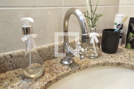 Casa à venda com 162m², 3 quartos e 4 vagas Casa à venda com 162m², 3 quartos e 4 vagasBanheiro 2