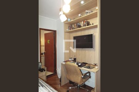 Casa à venda com 162m², 3 quartos e 4 vagas Casa à venda com 162m², 3 quartos e 4 vagasEscritório