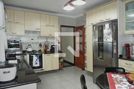 Casa à venda com 162m², 3 quartos e 4 vagas Casa à venda com 162m², 3 quartos e 4 vagasCozinha