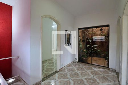 Casa à venda com 332m², 3 quartos e 2 vagasCorredor