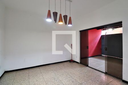 Casa à venda com 332m², 3 quartos e 2 vagasCopa